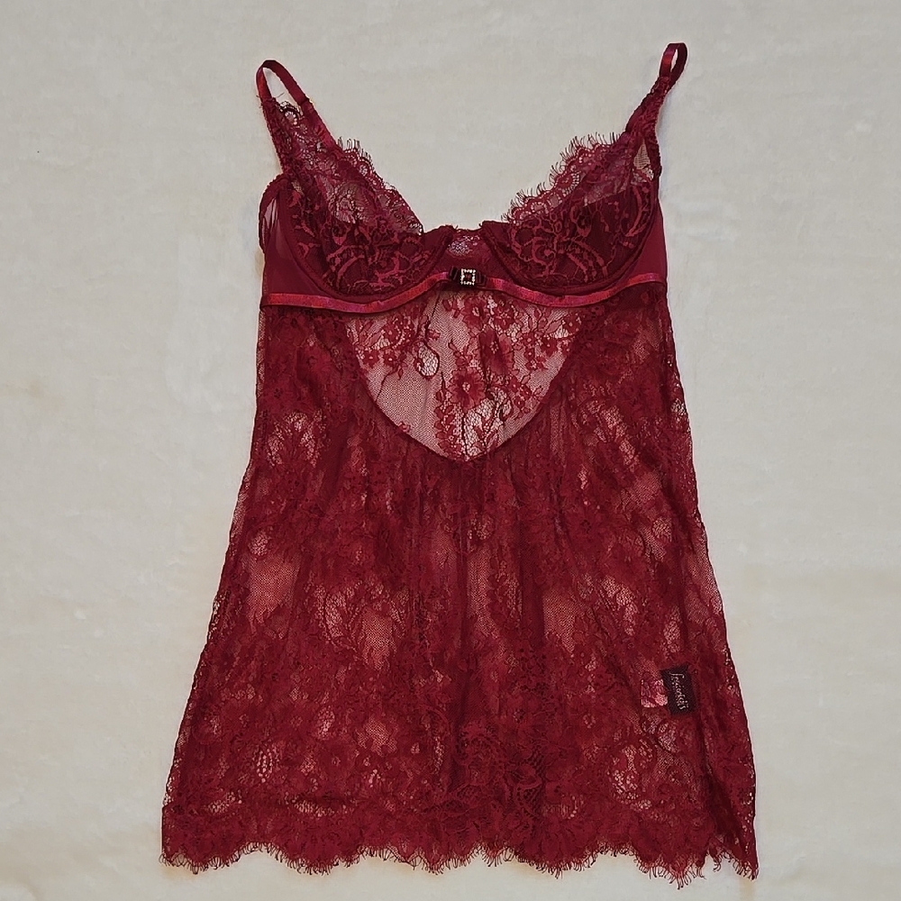 Frederick's of Hollywood Vintage Red Lace Chemise with Scalloped Edges Size XL